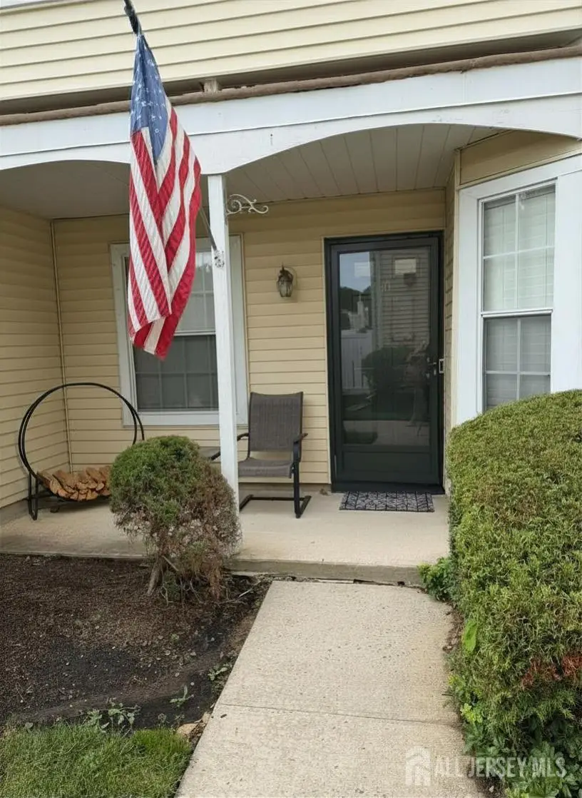 -30 Mill Run, Hightstown, NJ 08520 - #1