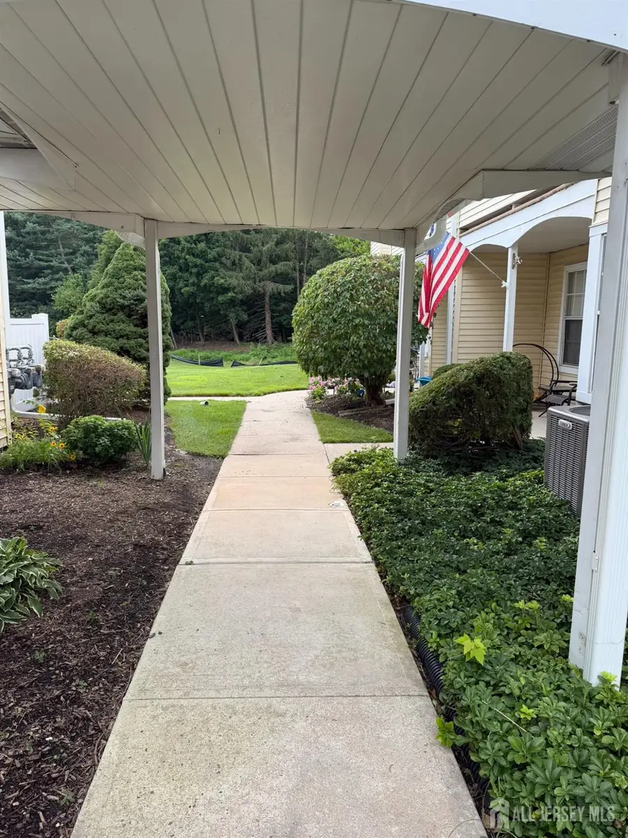 -30 Mill Run, Hightstown, NJ 08520 - #2