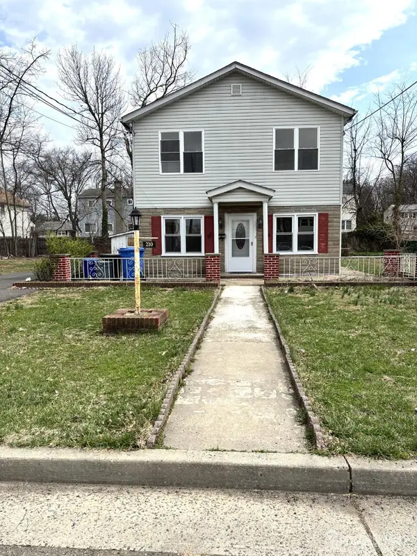 -210 Second St Street, Middlesex, NJ 08846