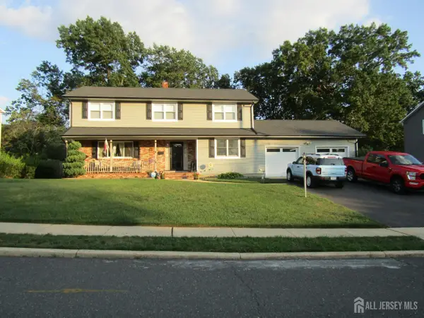-4 Windsor Road, Howell, NJ 07731