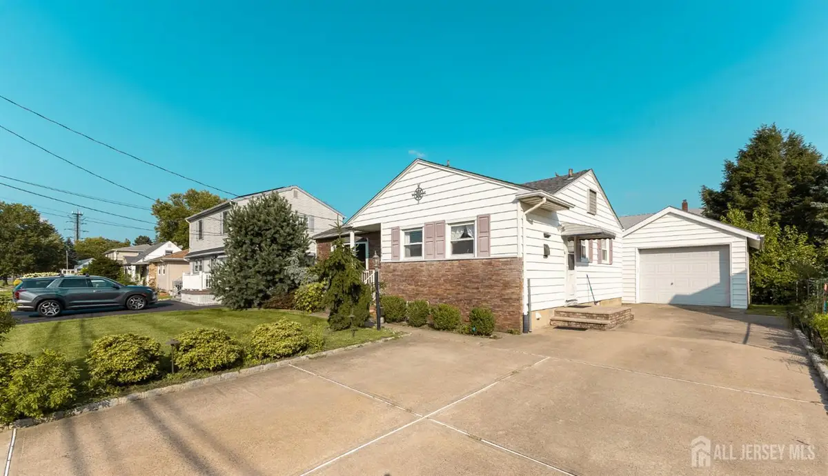 -1064 Bordentown Avenue, Parlin, NJ 08859 - #1