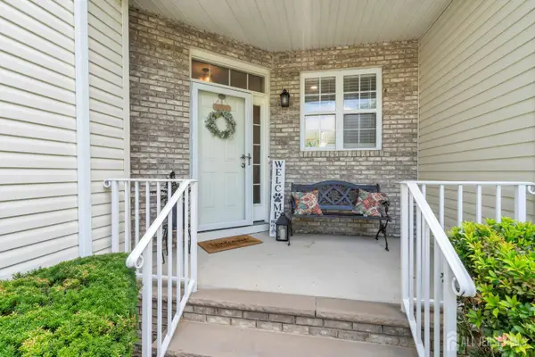 -18 Frost Lane, East Windsor, NJ 08520