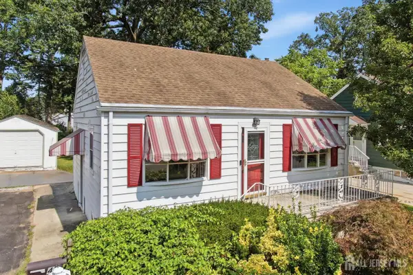 -42 Brookwood Road, Spotswood, NJ 08884