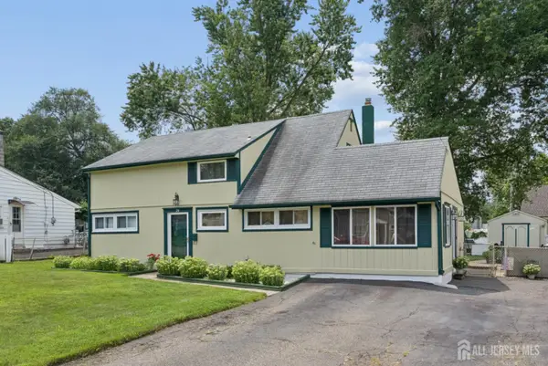 -29 Pine Tree Road, Old Bridge, NJ 08857