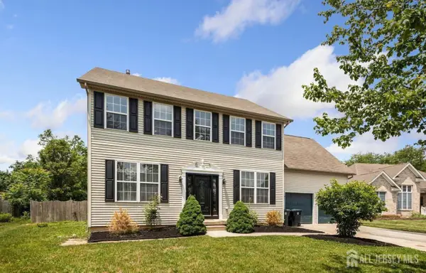 -836 Rosetree Drive, Monroe, NJ 08094