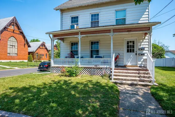 -3 E High Street E, Bound Brook, NJ 08805