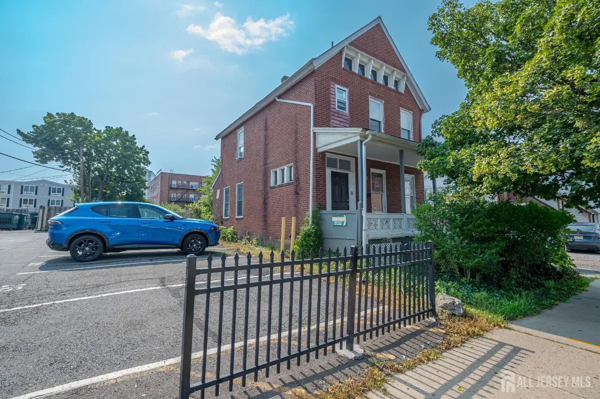 -52 Mine Street, New Brunswick, NJ 08901 - #1