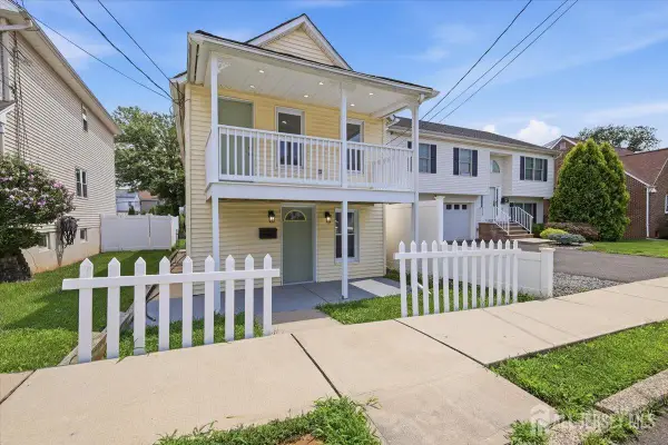 -211 S 8th Avenue, Manville, NJ 08835