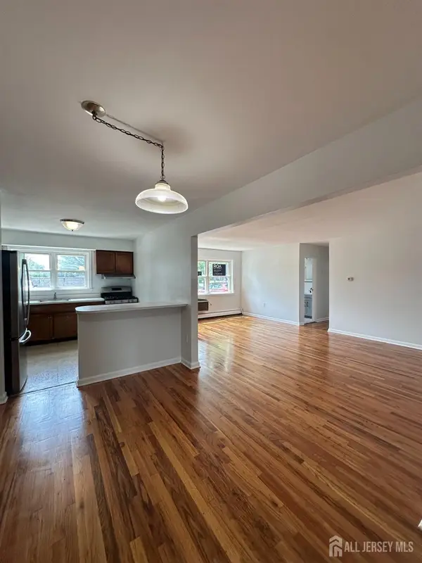 -42 Woodedge Street #A3, Edison, NJ 08817