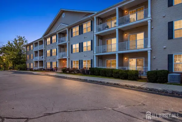 -111 Liddle Avenue, Edison, NJ 08837