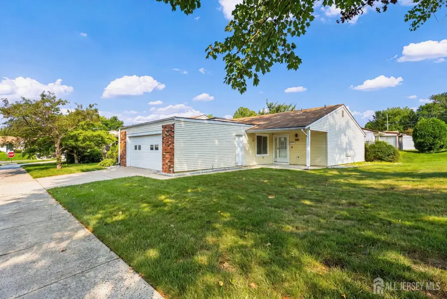 -110-C Chatham Drive, Monroe, NJ 08831 - #2
