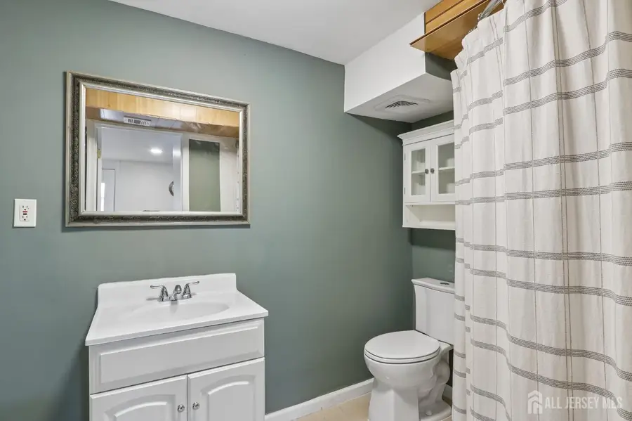 -15 Douglas Avenue, Hamilton, NJ 08619 - #3