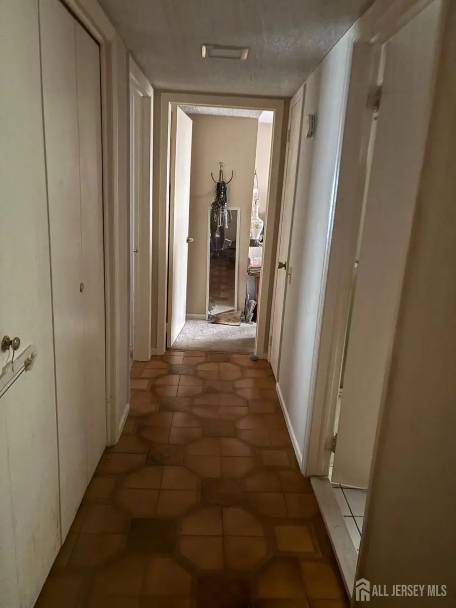 -241 Mayflower Way #B, Monroe, NJ 08831 - #3