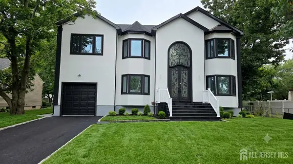 -10 Poe Avenue, Franklin Twsp, NJ 08873