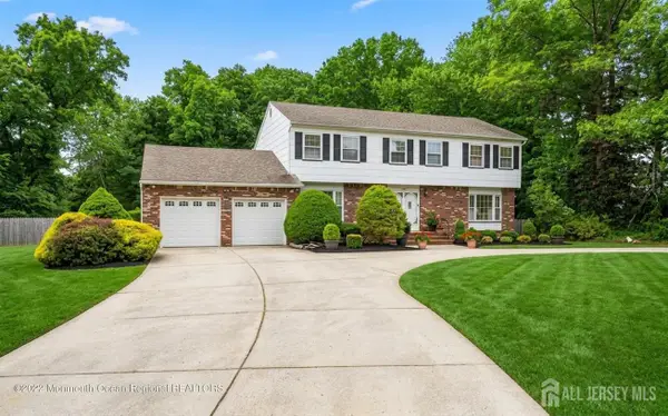 -7 Porsche Drive, Old Bridge, NJ 07747