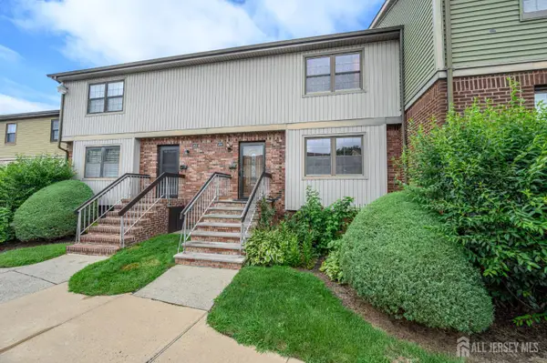 -614 Maple Hill Drive, Woodbridge Proper, NJ 07095