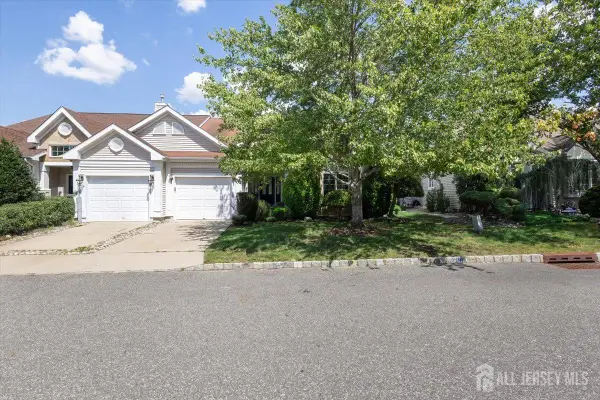 -66 Harwood Road, Monroe, NJ 08831