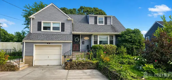 -10 Columbia Place, Parlin, NJ 08859