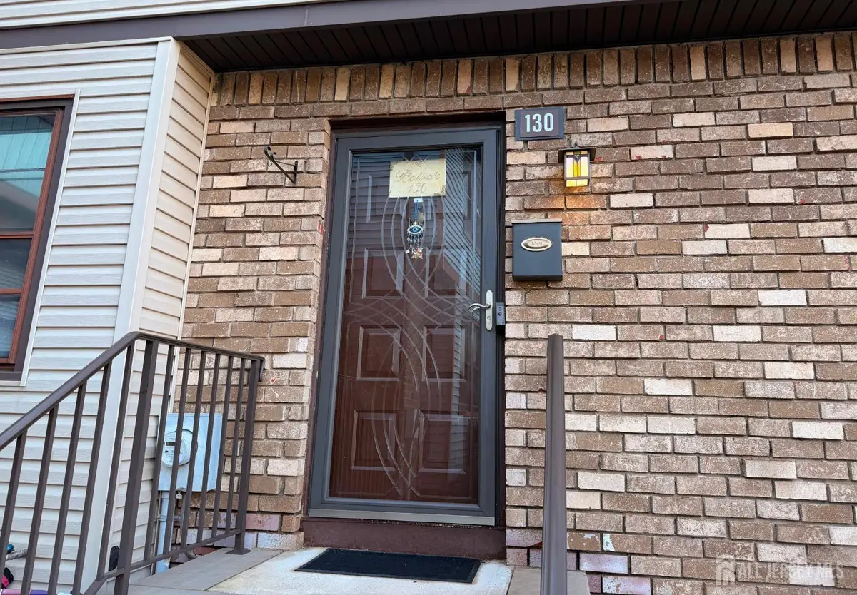 -130 Highview Drive, Woodbridge, NJ 07095 - #1