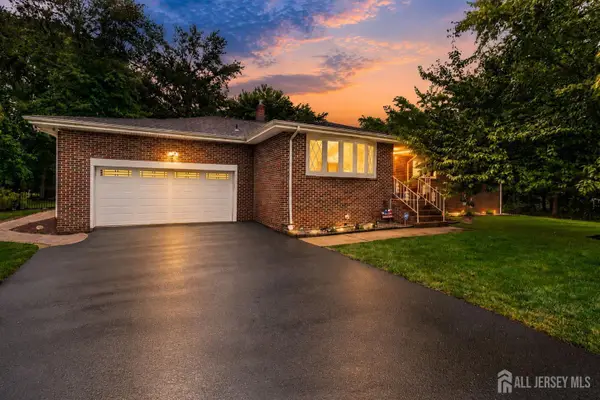 -38 Van Ethel Drive, Middlesex, NJ 07747