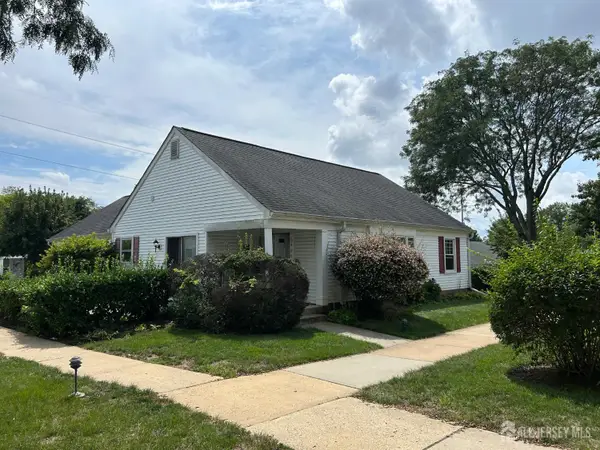 -246-C Malden Lane, Monroe, NJ 08831
