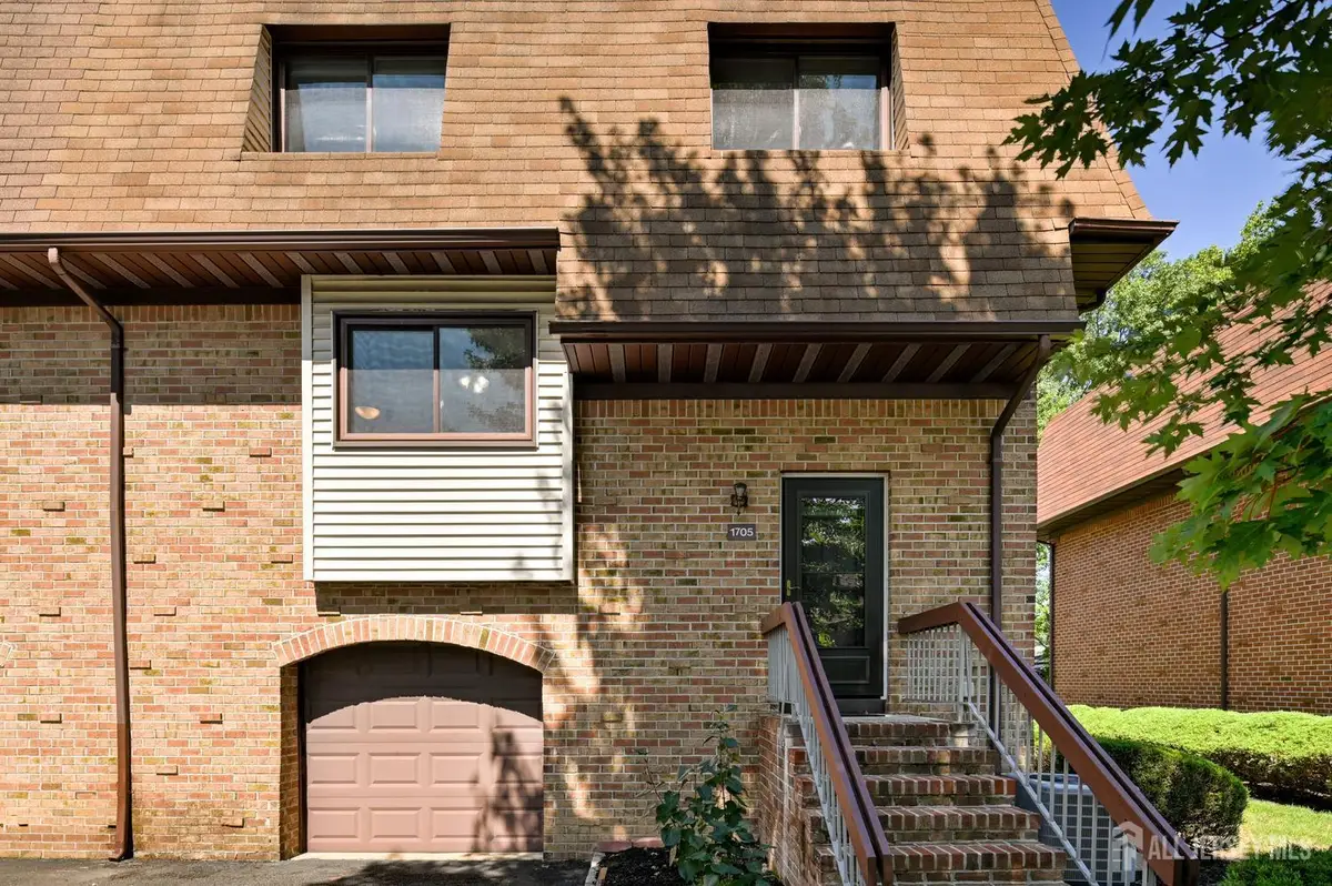 -1705 N Oaks Boulevard N, North Brunswick, NJ 08902 - #1
