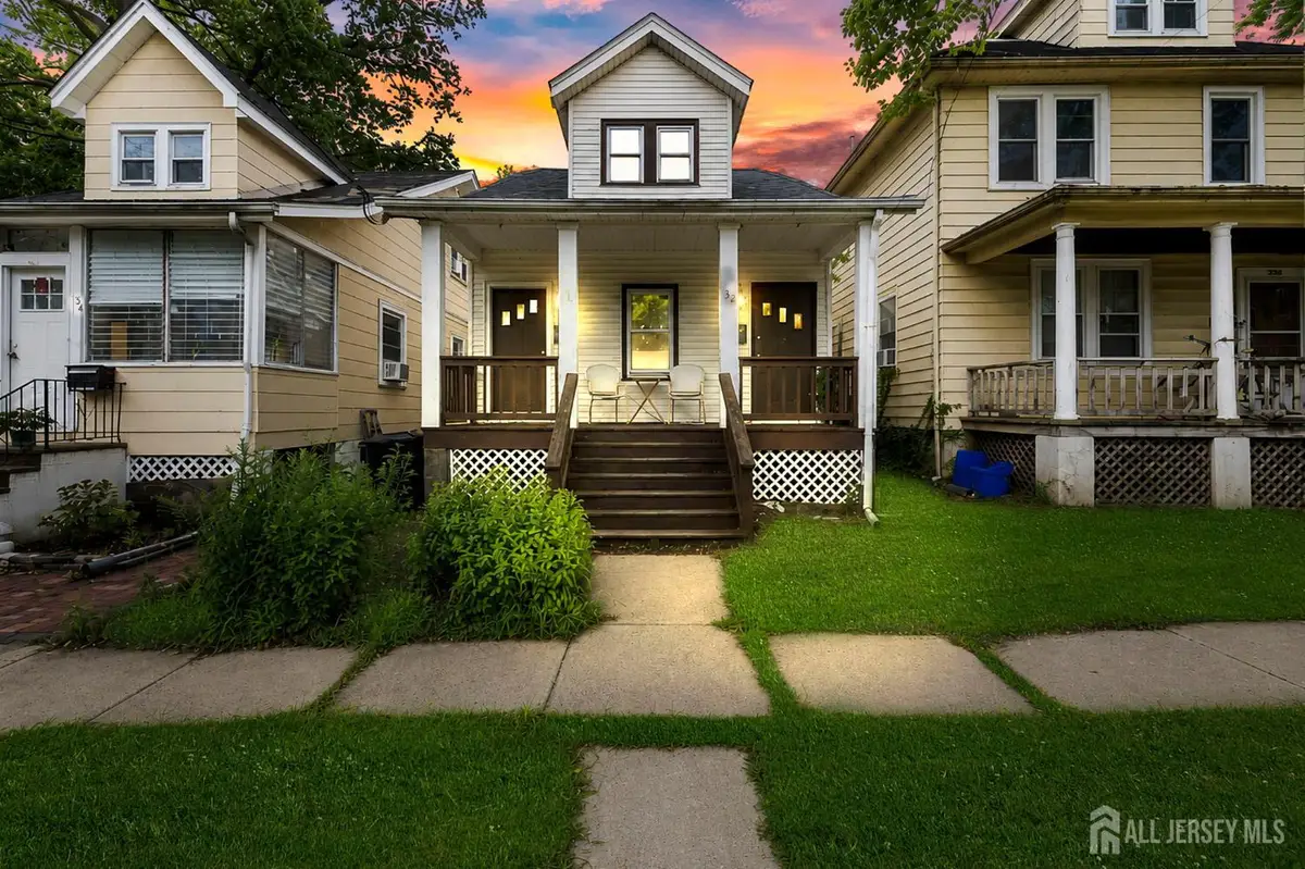 -32 S 7th Avenue S, Highland Park, NJ 08904 - #1