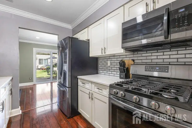 -4 Heritage Square, Sayreville, NJ 08872 - #3