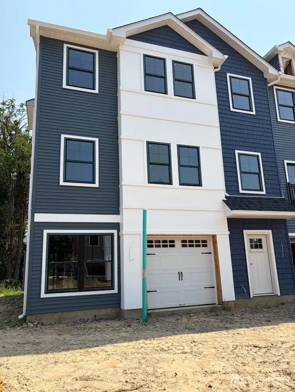-51 Bonus Court, Sayreville, NJ 08879