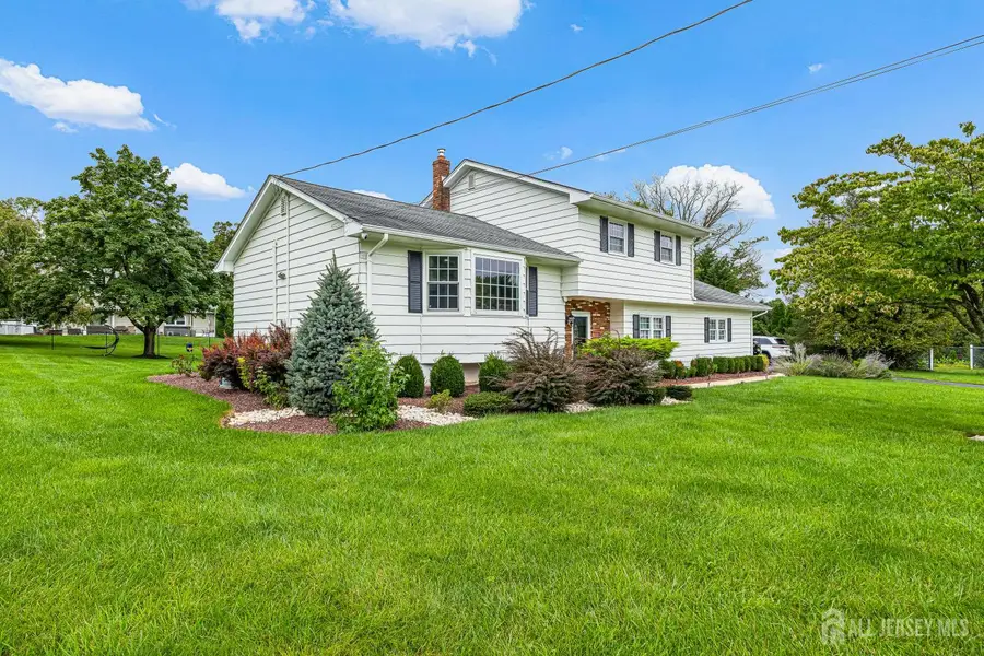 -5 Travis Court, Monroe, NJ 08831 - #2