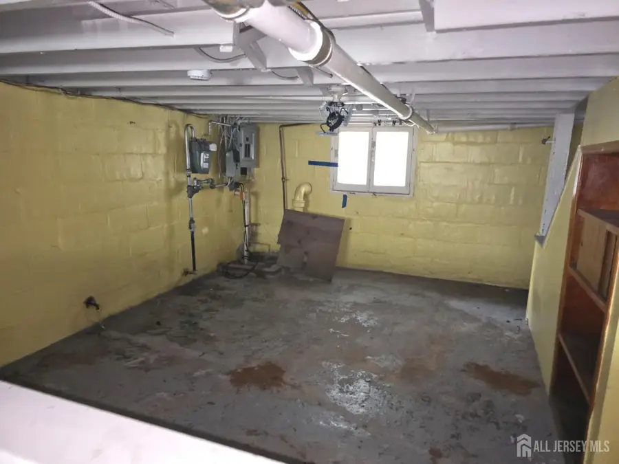 -4 Vale Street, Edison, NJ 08817 - #3