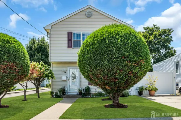 -425 Thomas Street, Perth Amboy, NJ 08861