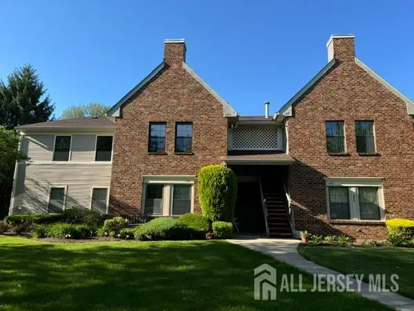 -184 Wycoff Way, East Brunswick, NJ 08816