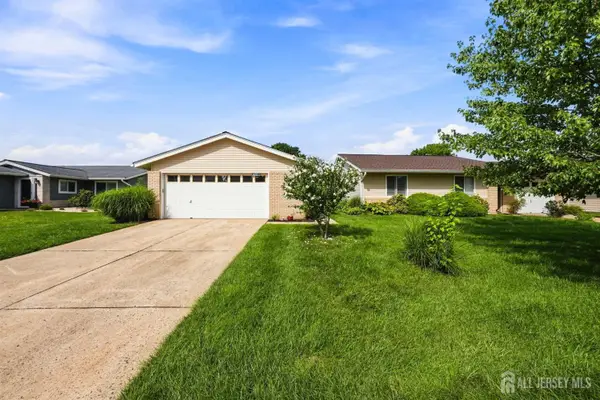 -433 Andover Drive #A, Jamesburg, NJ 08831