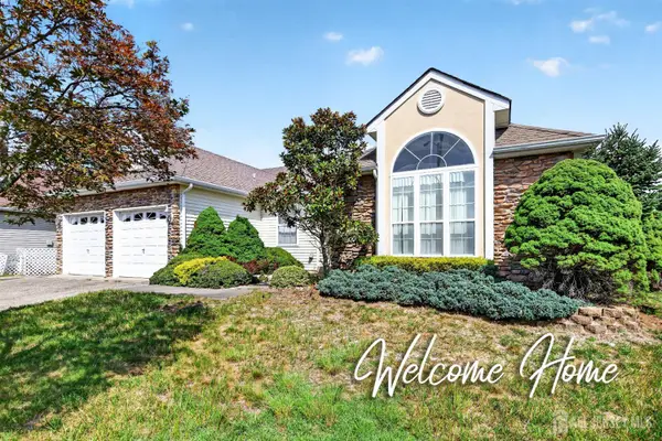 -5 Cordoba Court, Toms River, NJ 08757