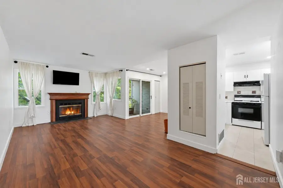 -320 Edpas Road, New Brunswick, NJ 08901 - #3