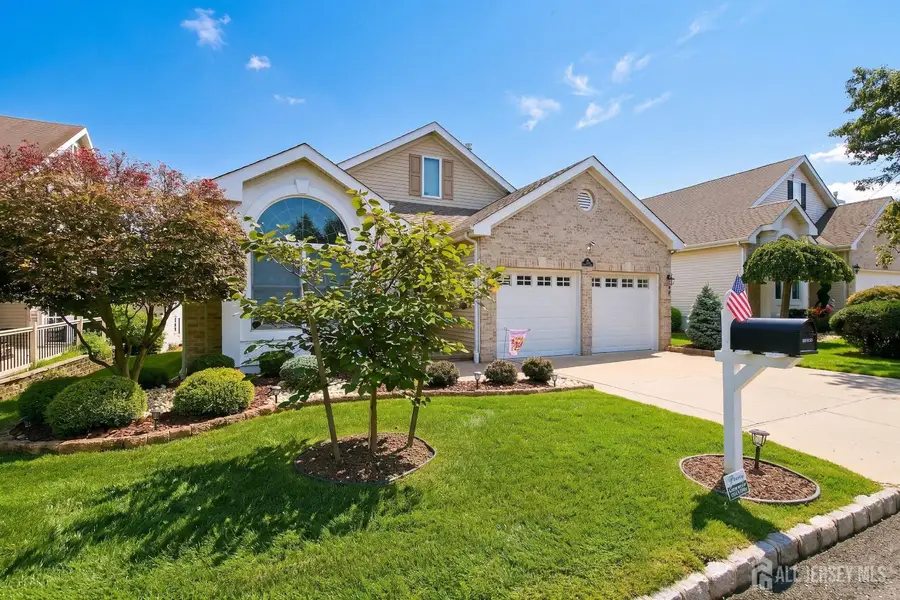 -28 Sherwood Drive, Monroe, NJ 08831 - #2