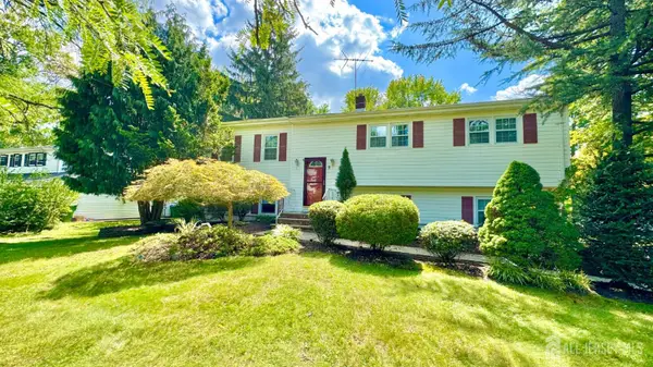 -9 Highpoint Drive, Edison, NJ 08820