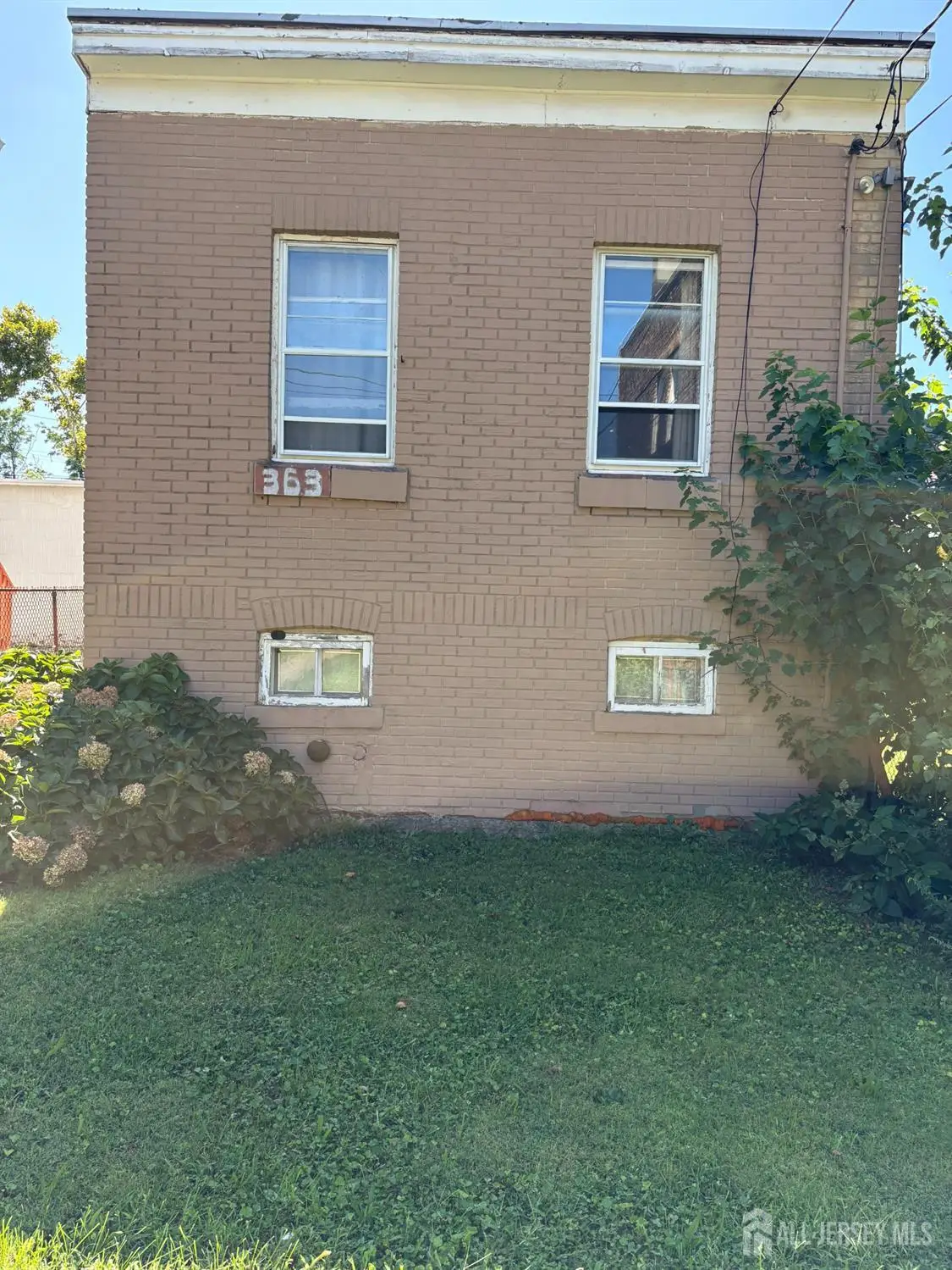 -363 Garretson Avenue, Perth Amboy, NJ 08861 - #1