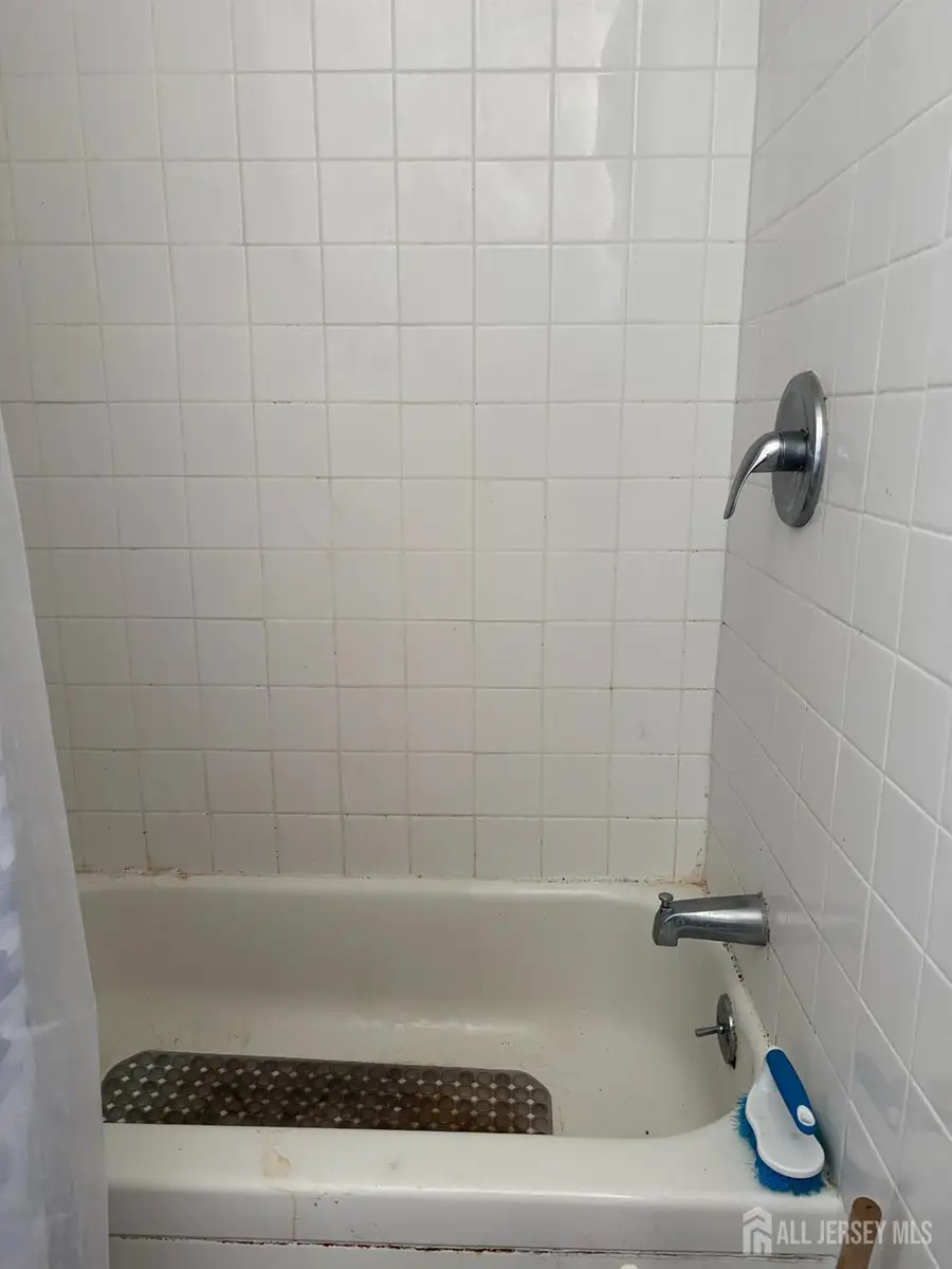 -363 Garretson Avenue, Perth Amboy, NJ 08861 - #3