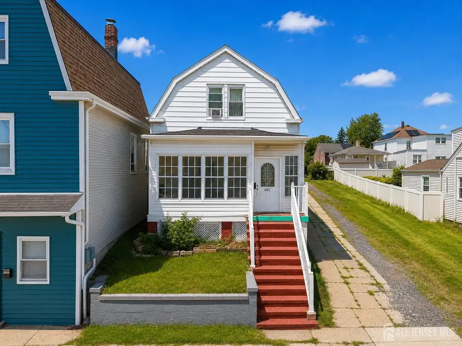 -685 Raritan Avenue, Perth Amboy, NJ 08861 - #2