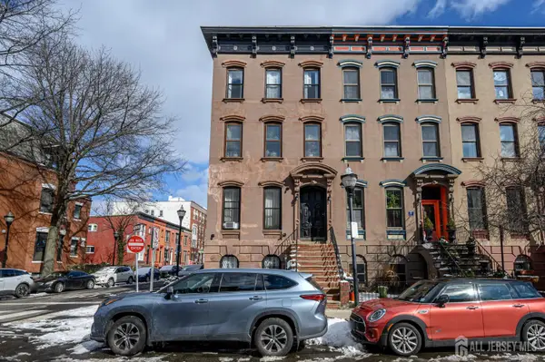 -548 Bramhall Avenue, Jersey City, NJ 07304