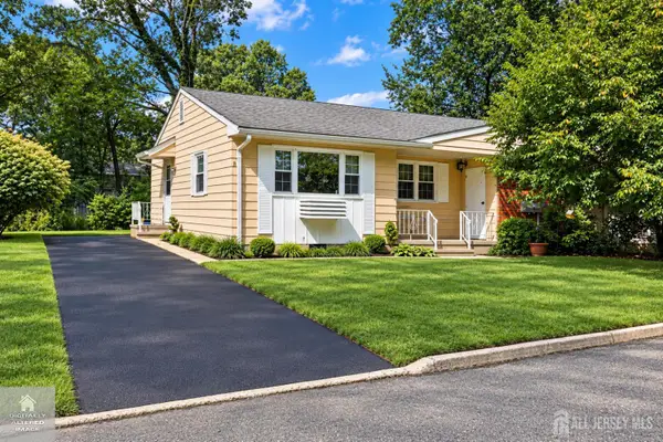 -12 California Drive #B, Manchester, NJ 08759