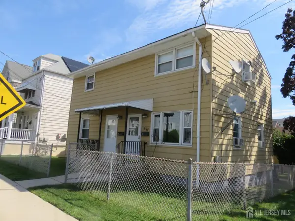-694 Johnstone Street, Perth Amboy, NJ 08861
