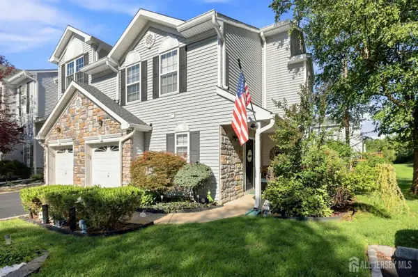 -17 Hanna Lane, Old Bridge, NJ 08879
