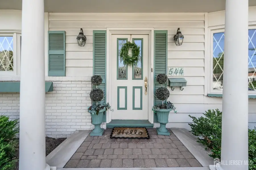 -544 Pinewood Avenue, Roselle Park, NJ 07204 - #2