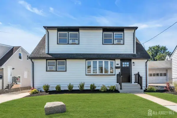 -552 Ridgeway Avenue, Sayreville, NJ 08879