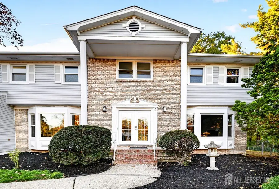 -4 Fern Court, North Brunswick, NJ 08902 - #2