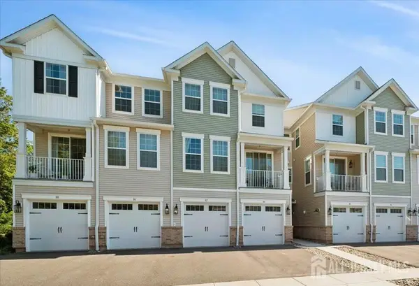 -82 Depot Way, Dunellen, NJ 08812