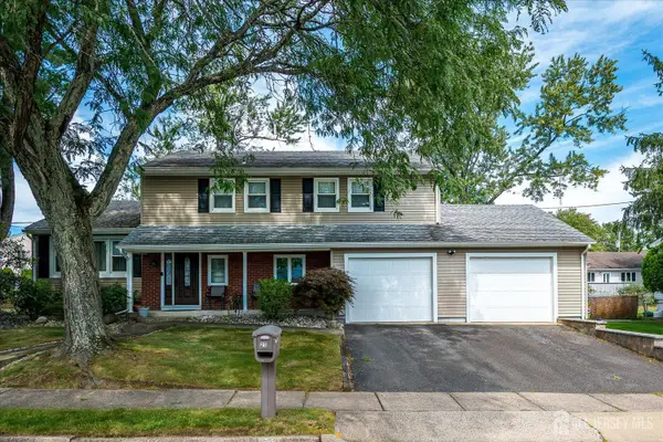 -21 Marlin Avenue E, Edison, NJ 08820